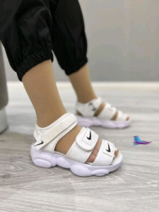 صندل زنانه