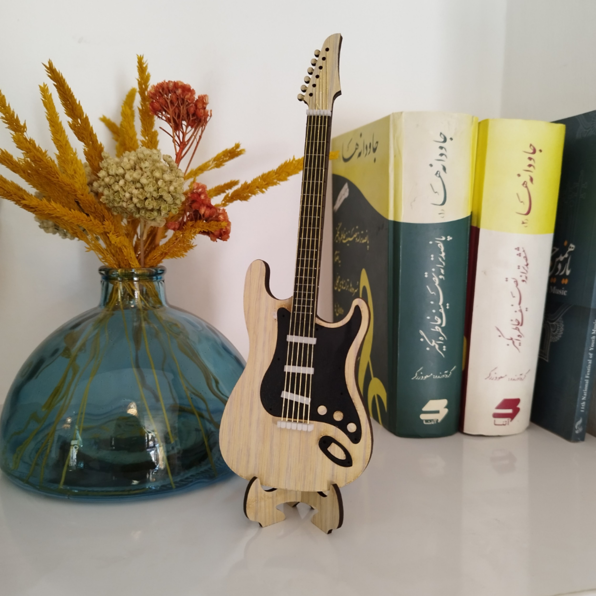 ماکت دکوری گیتار الکتریک 