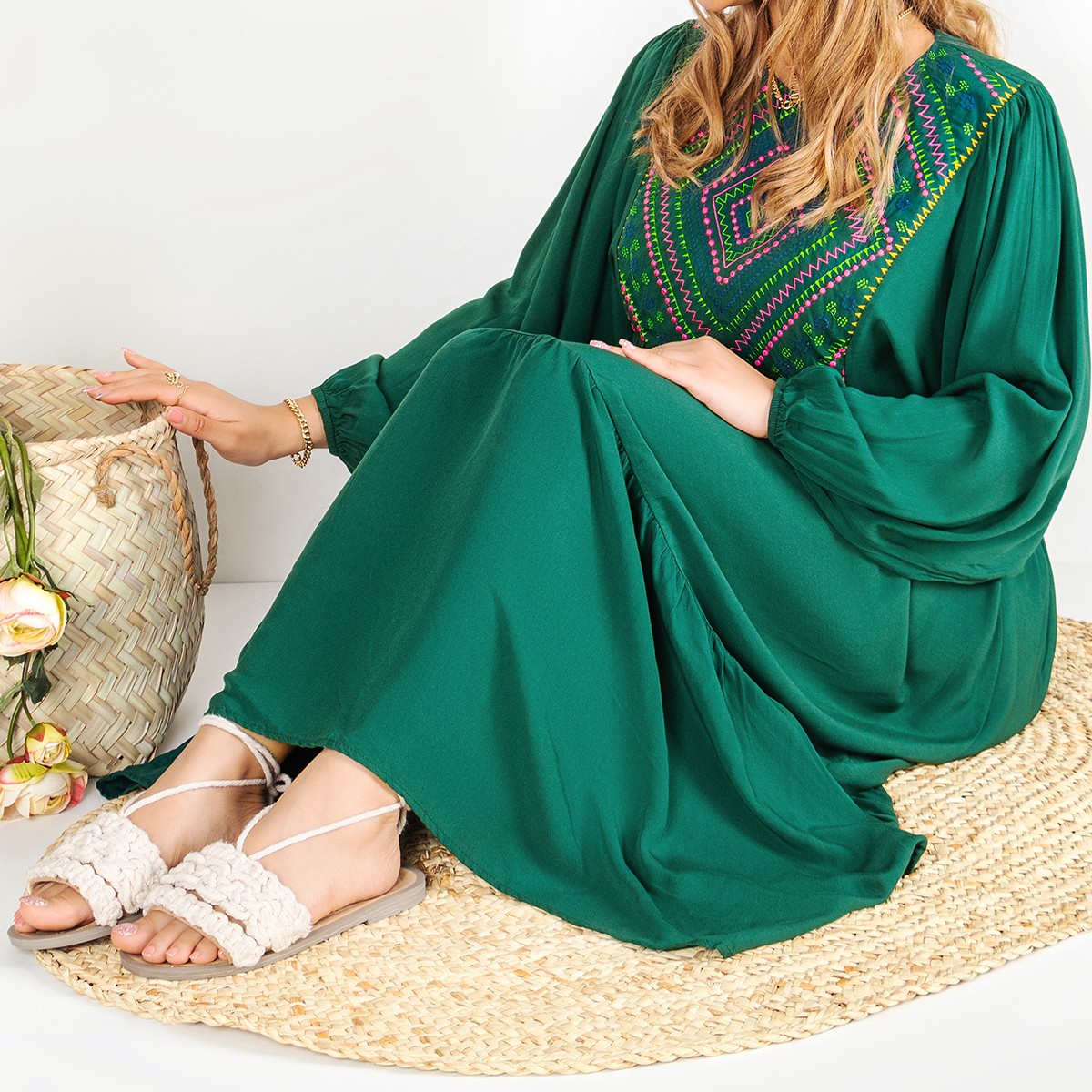 پیراهن بلند نخی زنانه گلدوزی نخ شسته شده در سه رنگ زیبا