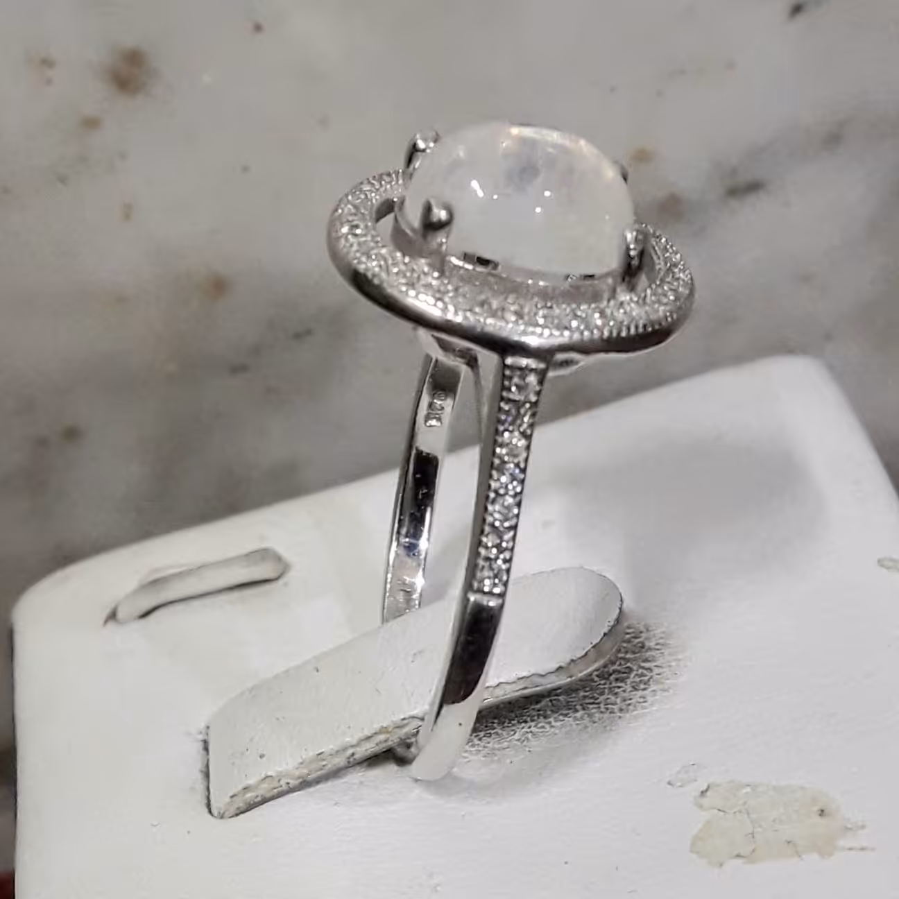 انگشتر در نجف