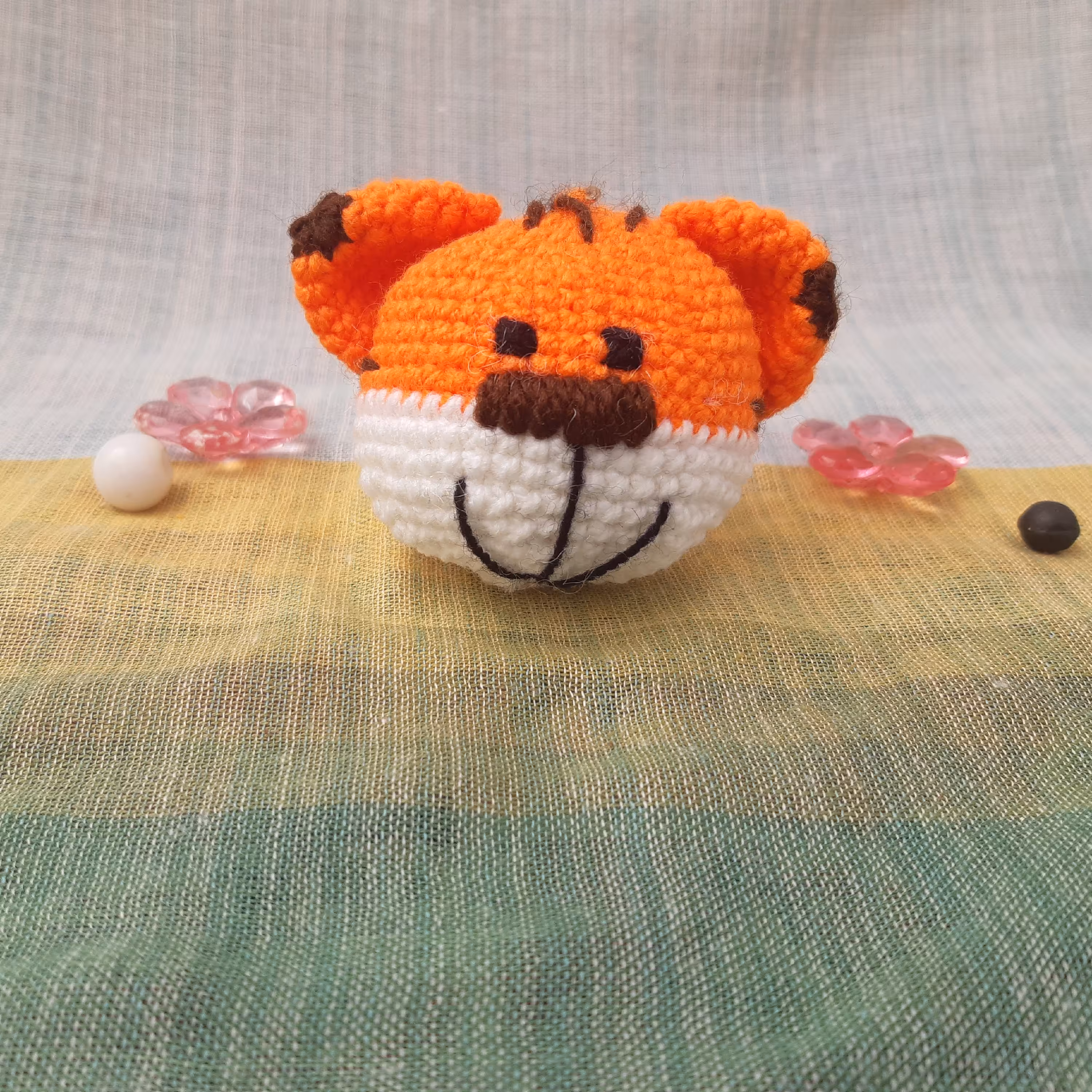 آویز و جاکلیدی بافتنی عروسک ببر نماد سال 1401