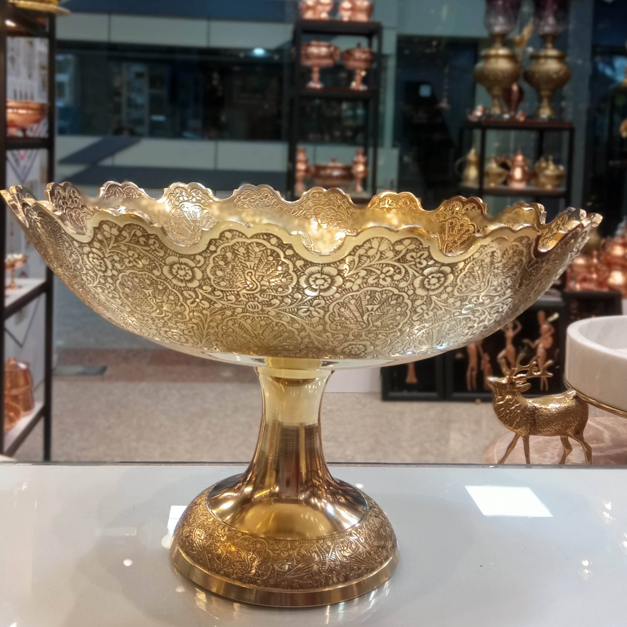 میوه خوری برنجی