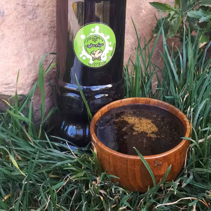 شیره انگور سیاه خانگی،در قوطی های حدود 1،800 گرم