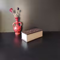 جعبه کادوی سفید با در طرح وینگه