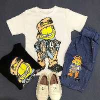 تیشرت شلوارک اسپرت گارفیلد
مناسب 3 تا 9 سال دو رنگ سفید و مشکی جنس تیشرت پنبه و شلوارک جین کاغذی