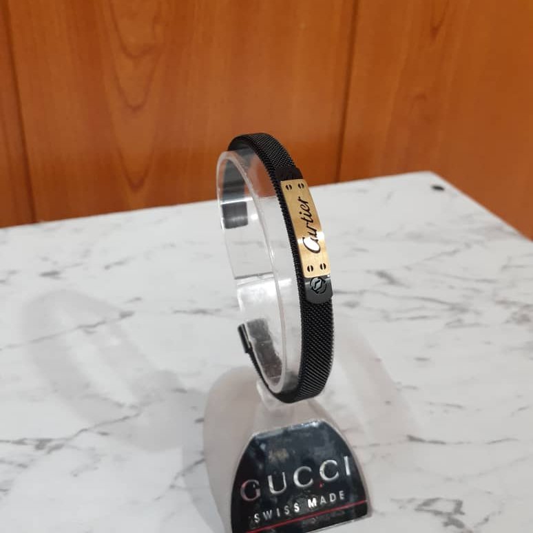 دستبند مردونه پلاک استیل ،جنس دسته چرمی ،بدون تغییر رنگ