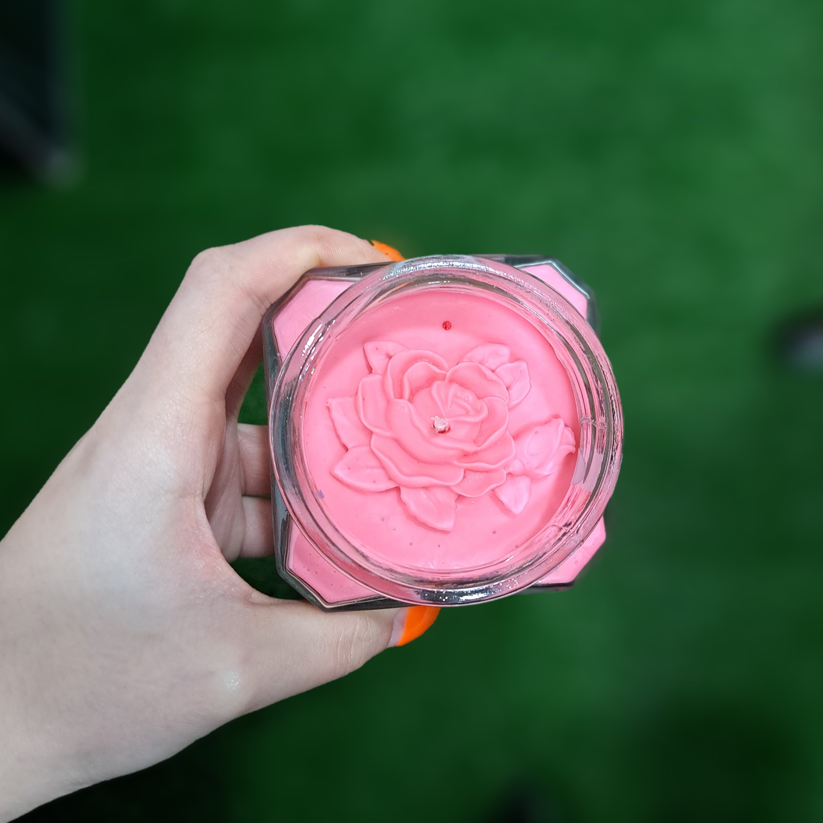 شمع با رایحه آدامس طرحدار  .