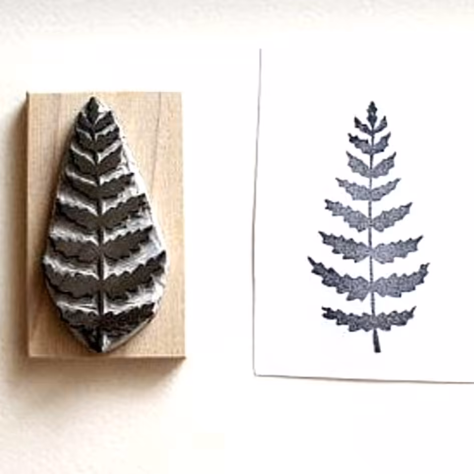 مهر دستساز طرح برگ کاج مناسب چاپ پارچه لباس کاغذ کادو و زیبا کردن بسته بندی