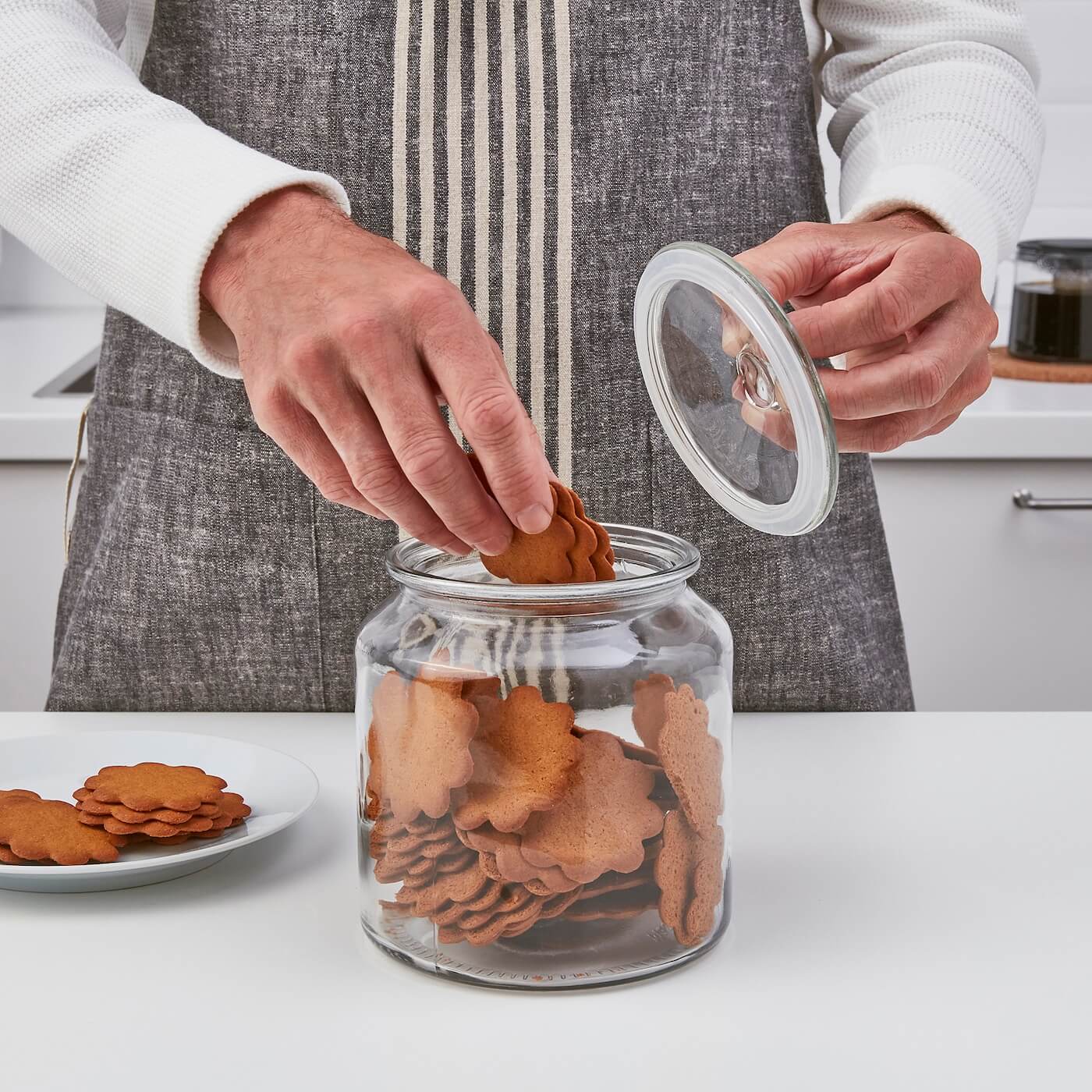 بانکه درب دار ایکیا مدل VARDAGEN