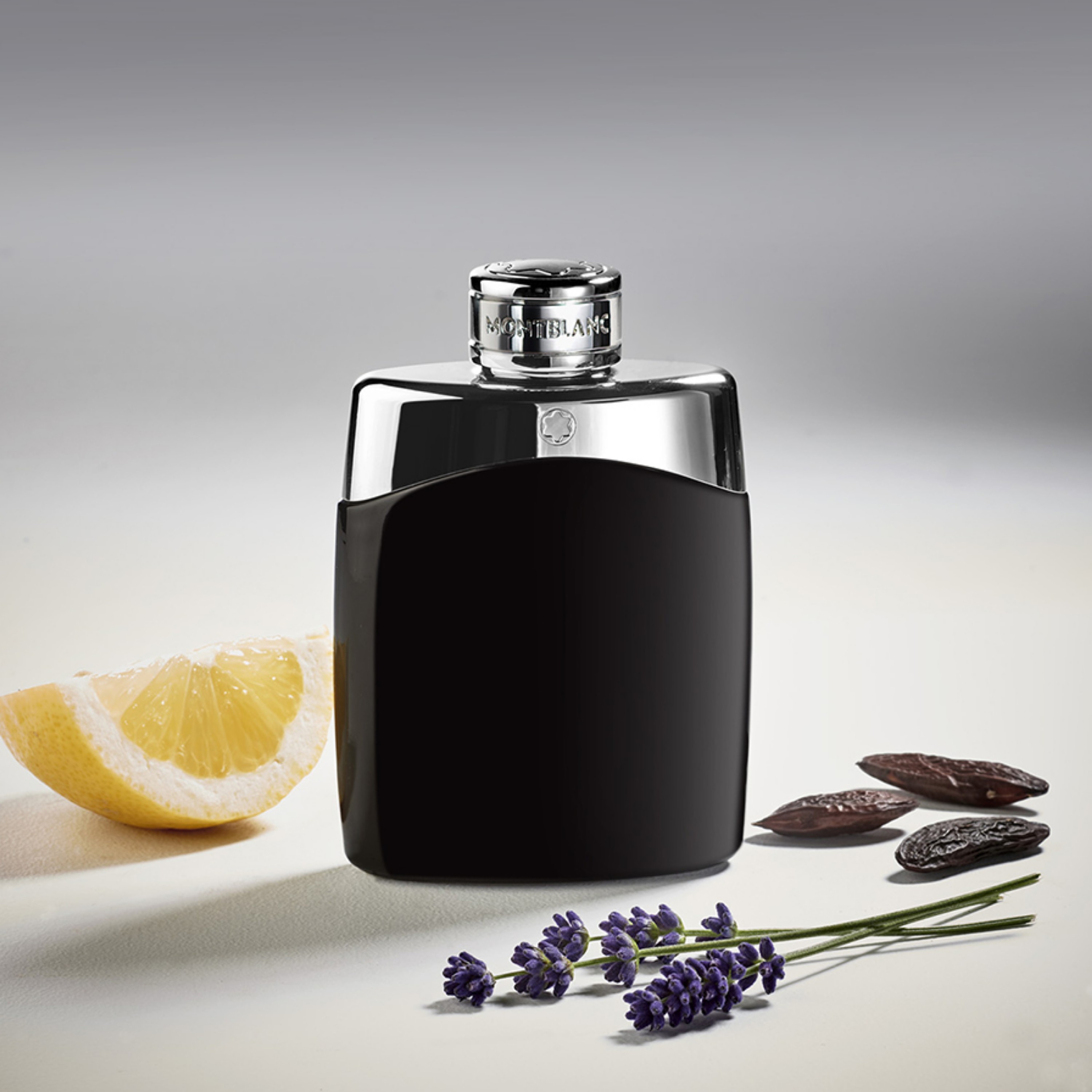 عطر ادکلن مونت بلک لجند  (30 میل)غلظت پرفیوم اکستریت برند جیوادان گرید Hcv