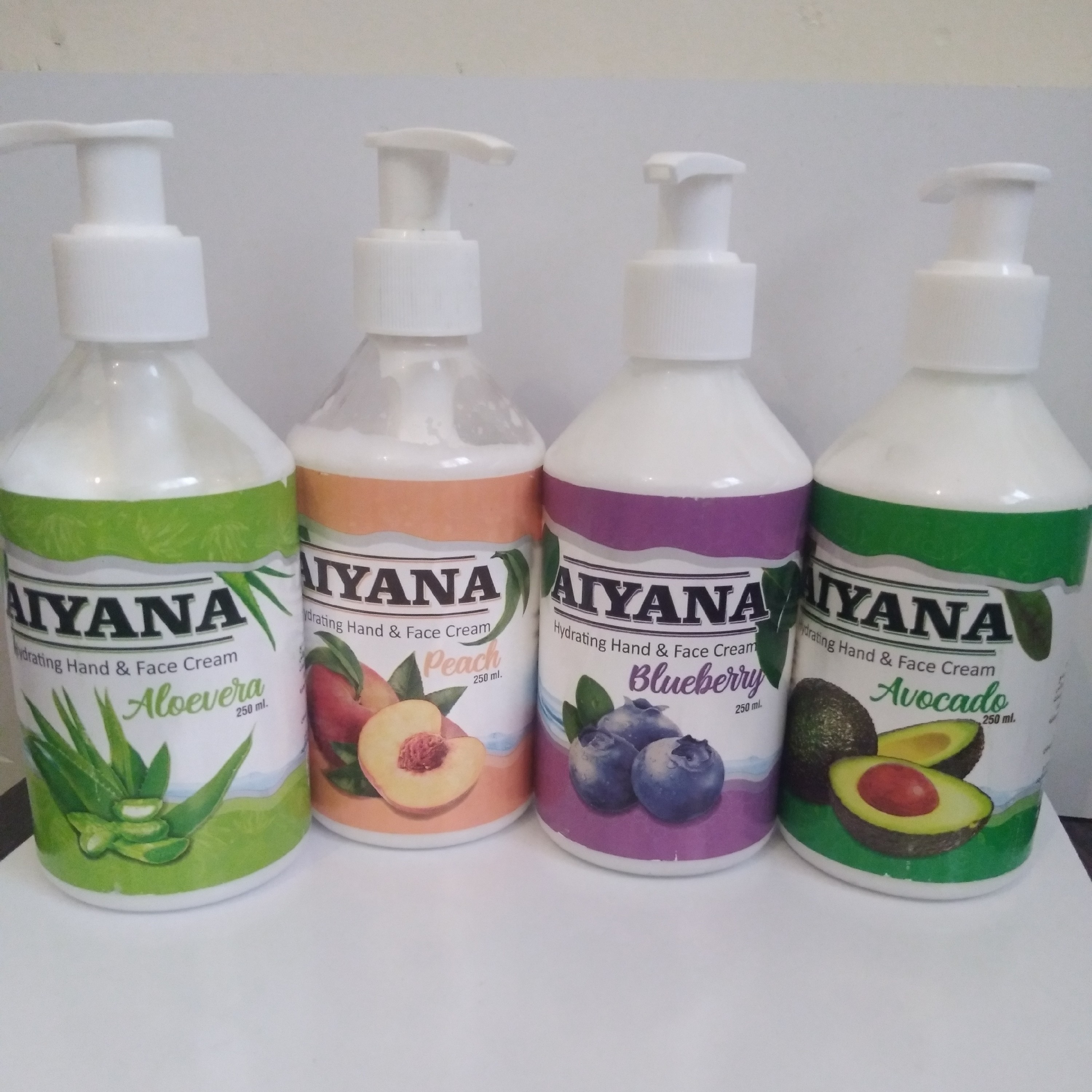 کرم ابرسان آیانا