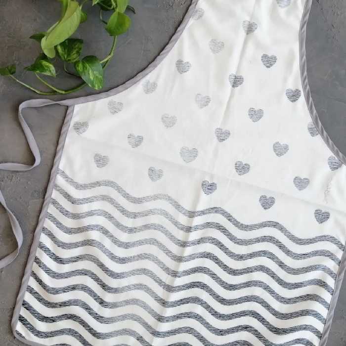 پیشبند مخمل نسوز مدل عطرین طرح 25