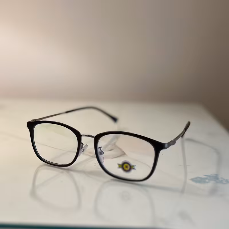 عینک طبی سبک یونی سک