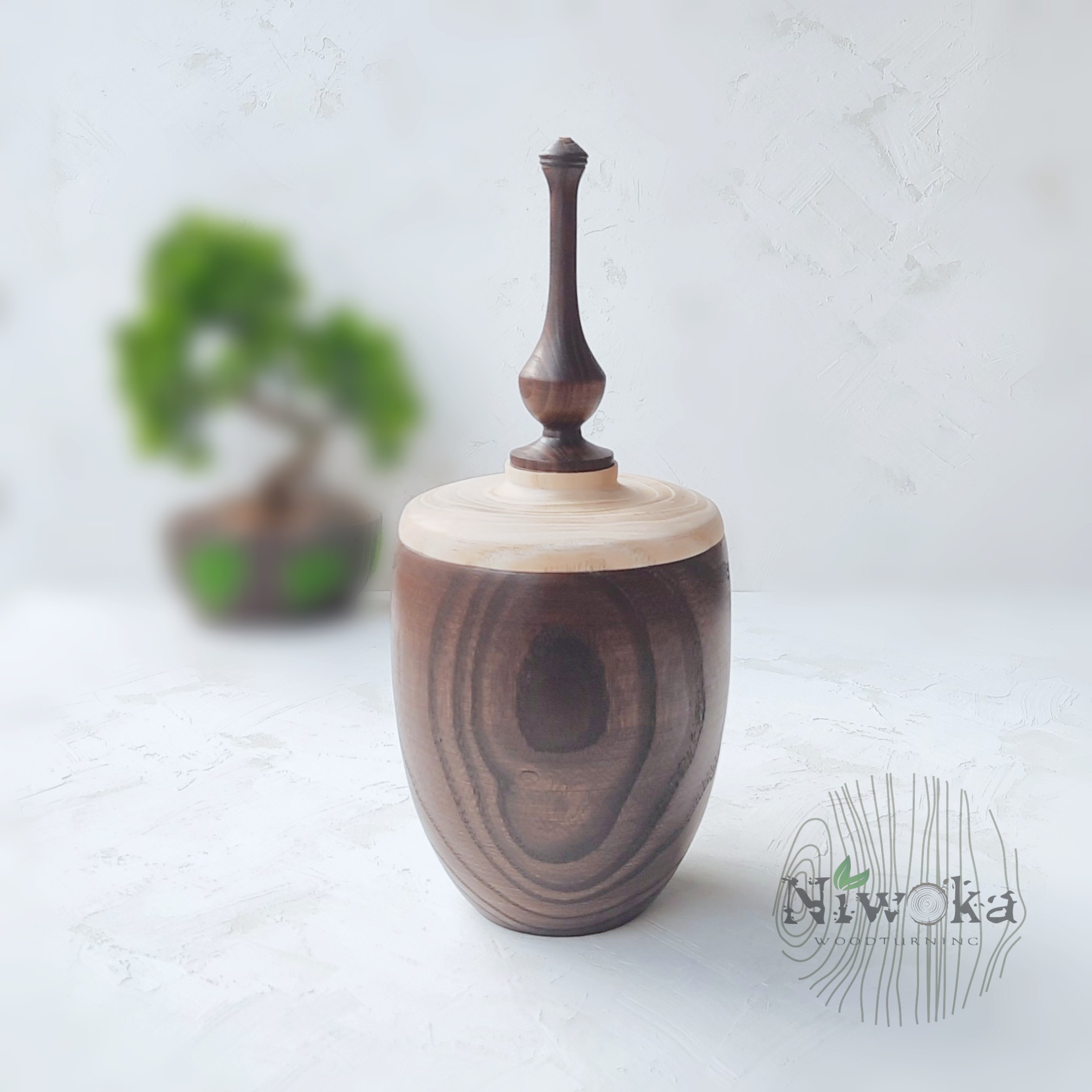 ظرف چوبی شکلات خوری