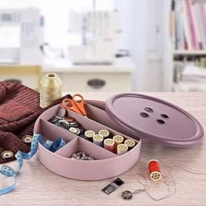 جعبه همه کاره برای لوازم خیاطی و آرایشی و ابزار و دارو و بدلیجات و .... مدل دکمه 
قابل استفاده در همه جا  هم منازل و محل