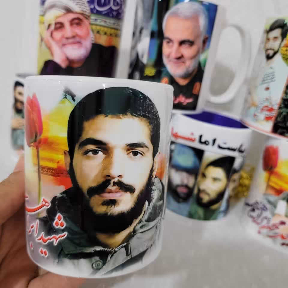 لیوان شهدا  لیوان پلیمری  لیوان مذهبی  لیوان نشکن  لیوان کودک  لیوان سردار