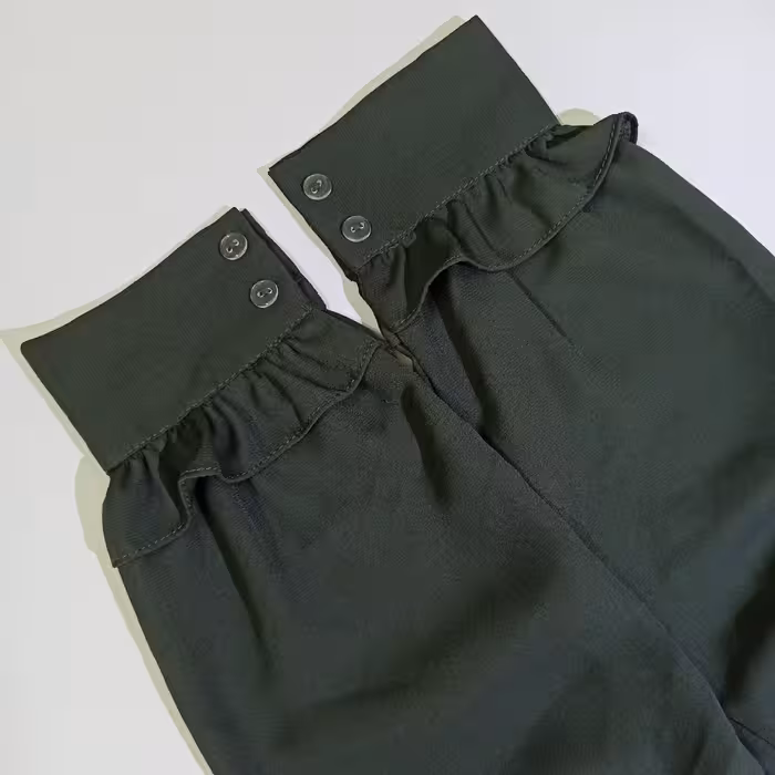 ساقدست شومیزی چین دار کرپ حریر‌ رنگ سبز چین بالا