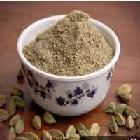 پودر هل بسته 50 گرمی نایلکسی (دوستان عزیز این محصول را خودمون پودر کردیم و هیچ گونه ناخالصی نداره   )