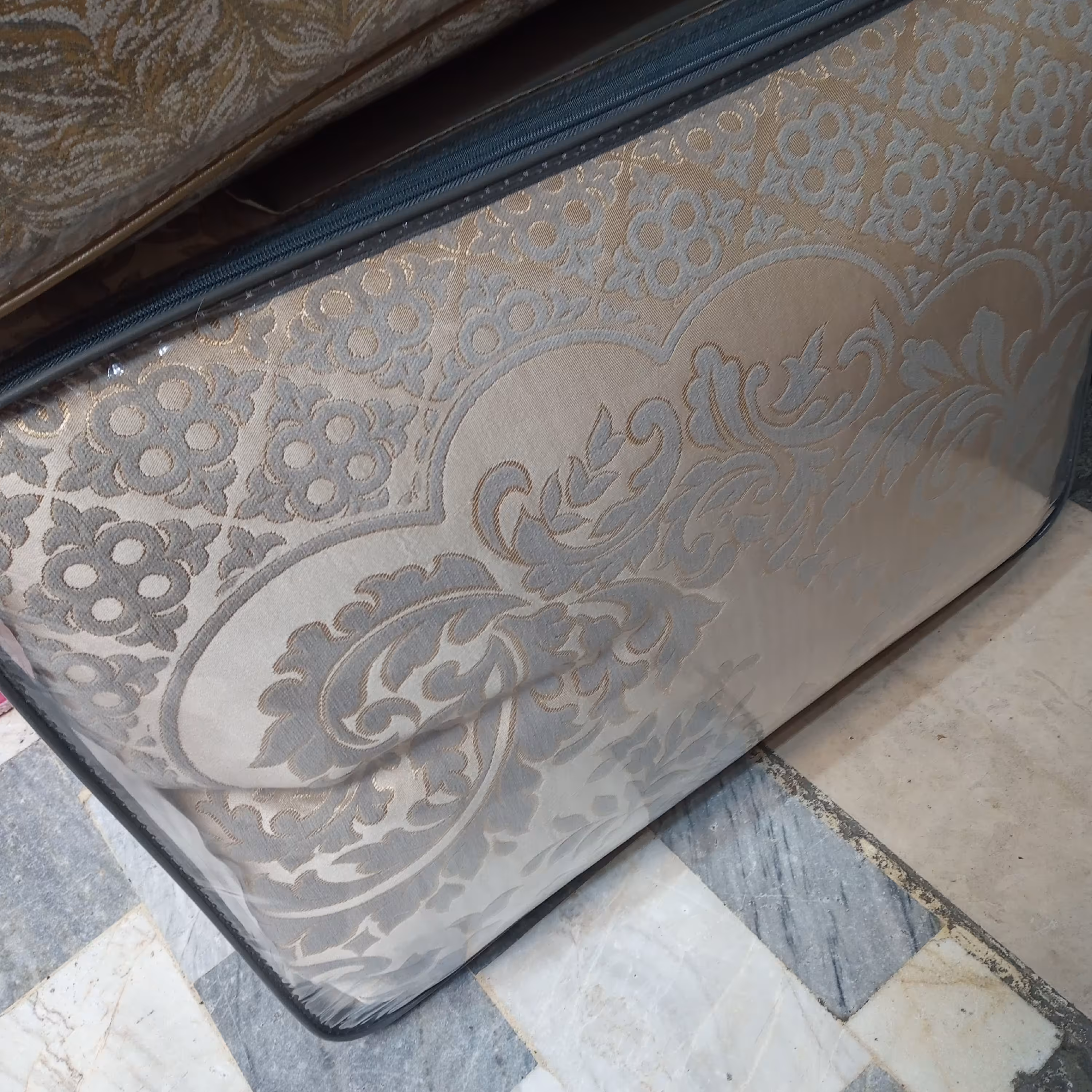 روتختی مخمل پنلی ترک دونفره درجه یک 8 تیکه طرح ماربل.....................