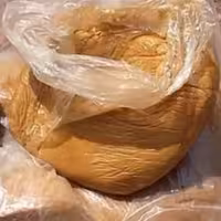 شکر سرخ نیشکر عمده و تکی و برای شیرینی قهوه ای که از شکر گرم تهیه میشود استفاده شکر سرخ در کیک