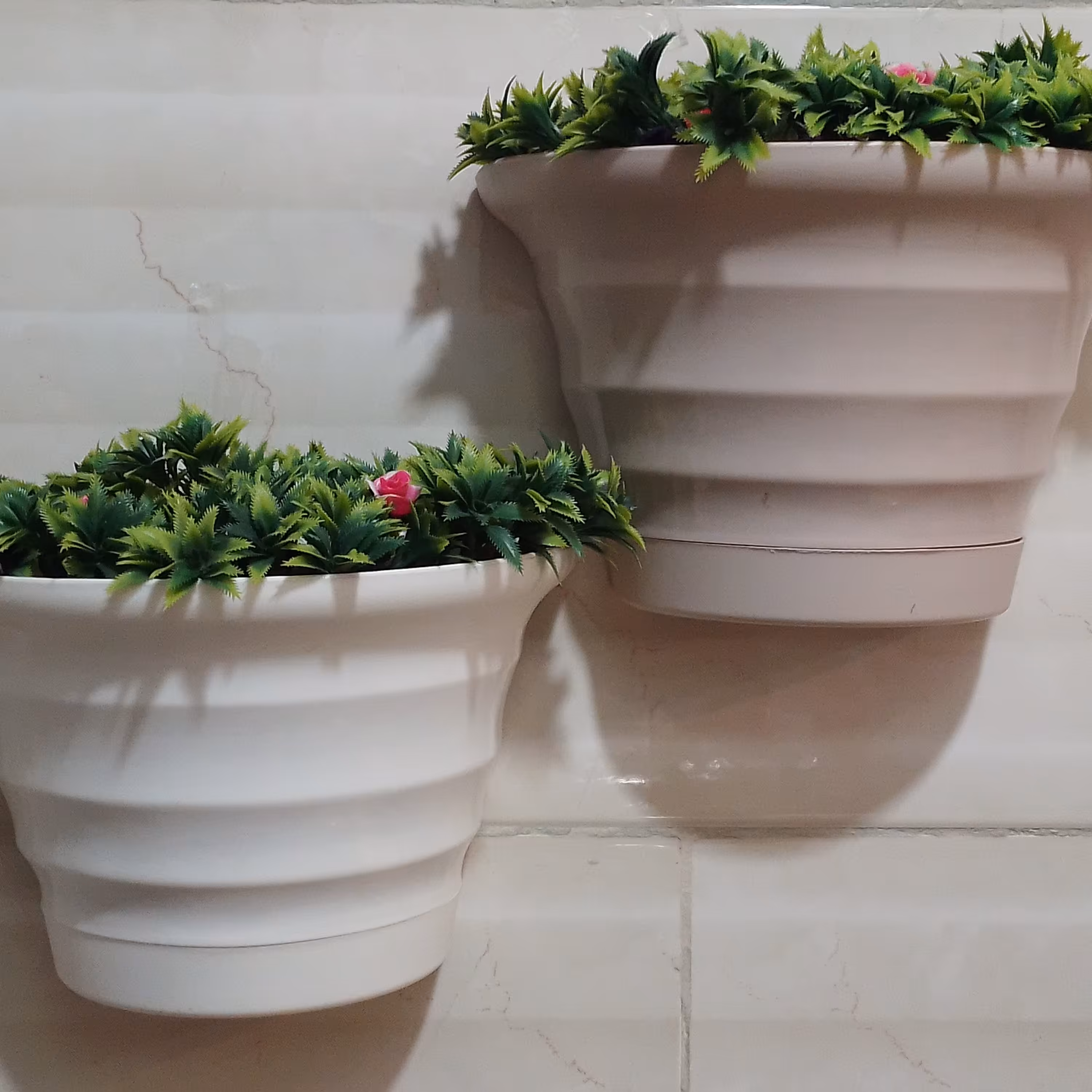 گلدان دیواری