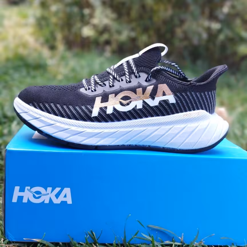 کفش اسپرت مردانه هوکا  کربن ایکس 3 مناسب پیاده روی و دویدن