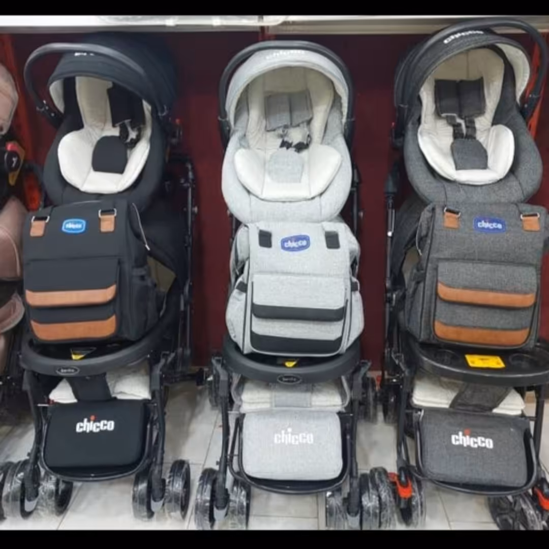 سرویس کالسکه 4 تکه بااسکلت دلیجان مارک chicco1شامل کالسکه .کریرکیف روروئک یوفودلیجان 