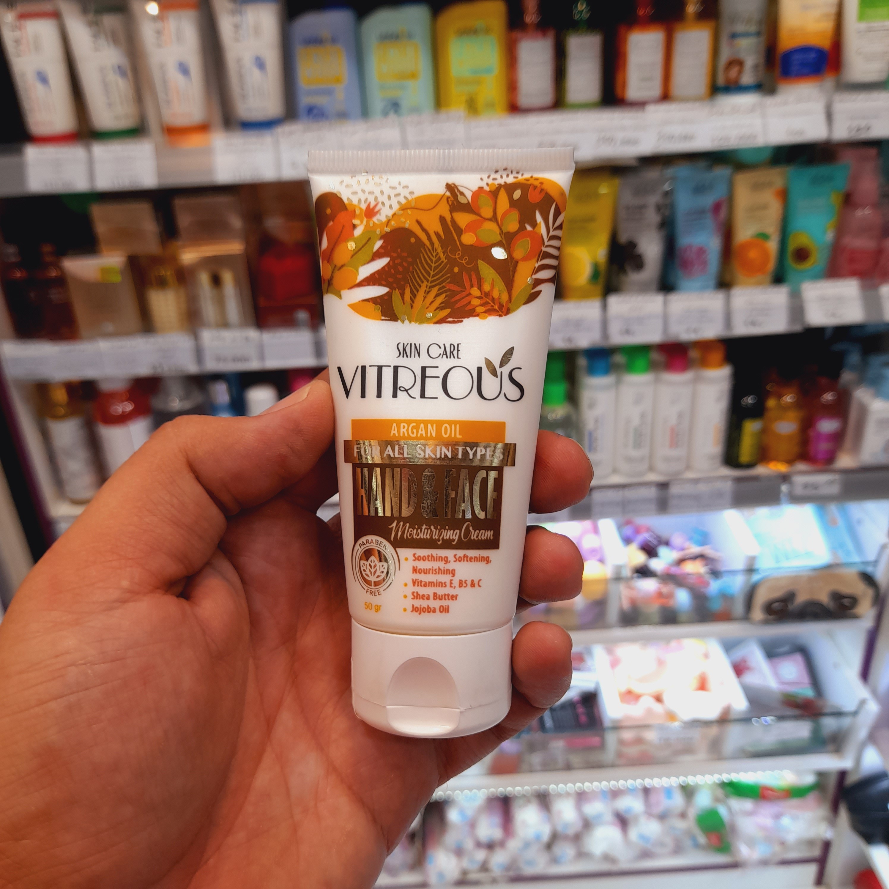 کرم آبرسان ویتروس مناسب انواع پوست 50 گرمی تیوپی