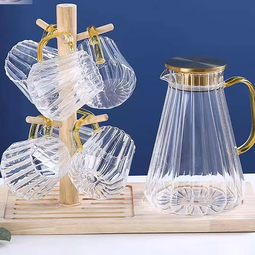 پارچ و لیوان 