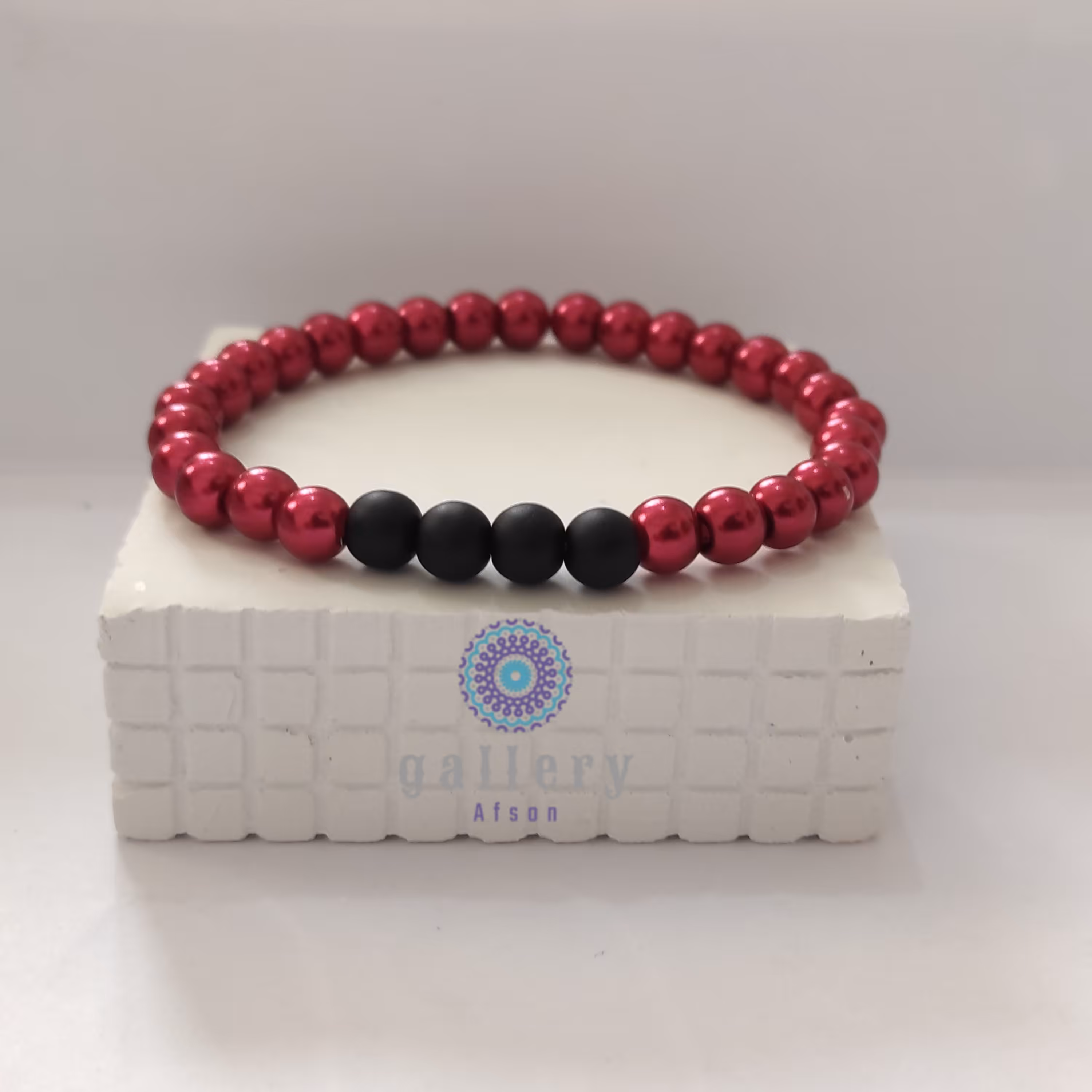 دستبند اونیکس با رنگ خاص  (قرمز)