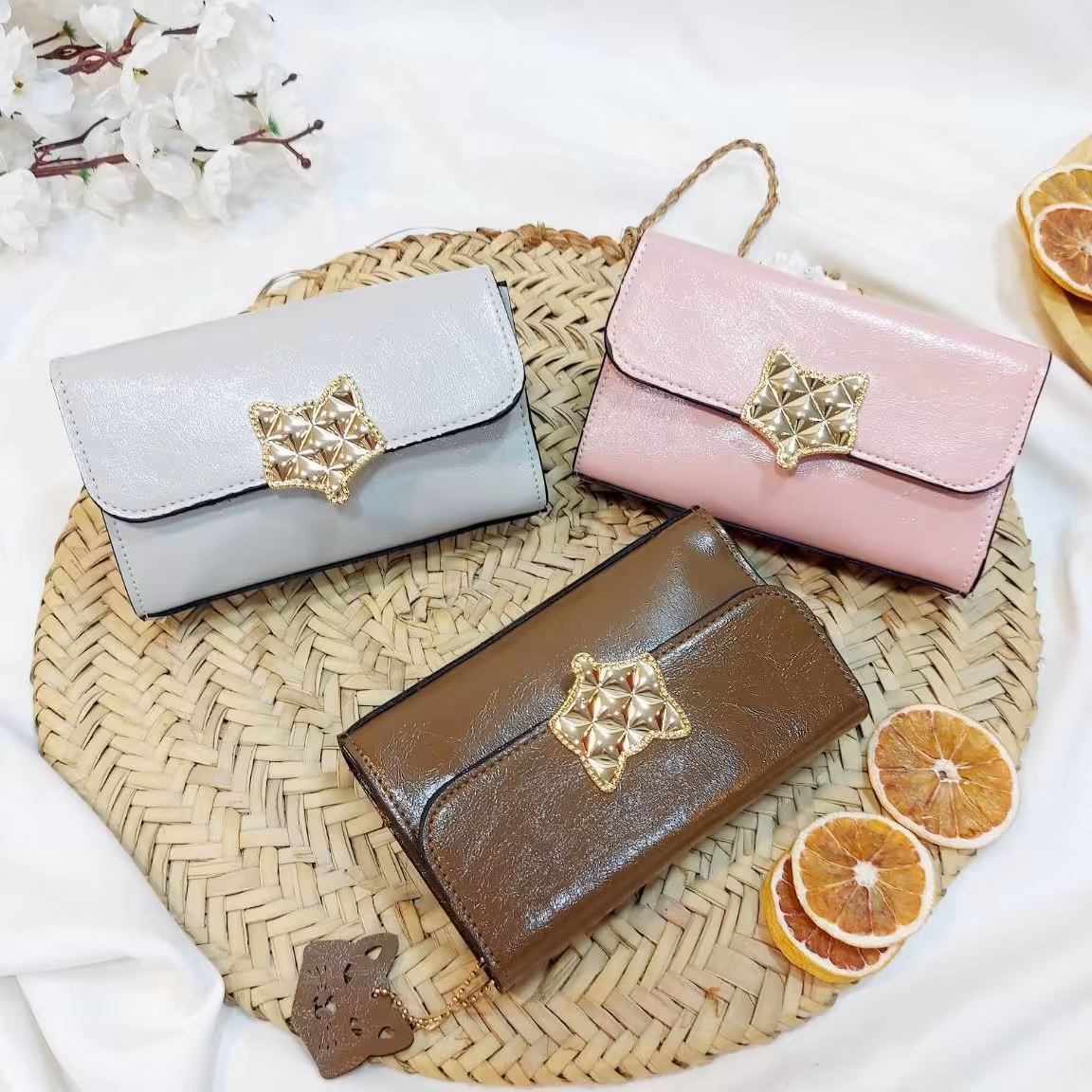 کد 1292
پاسپورتی 
ابعاد 18×14
