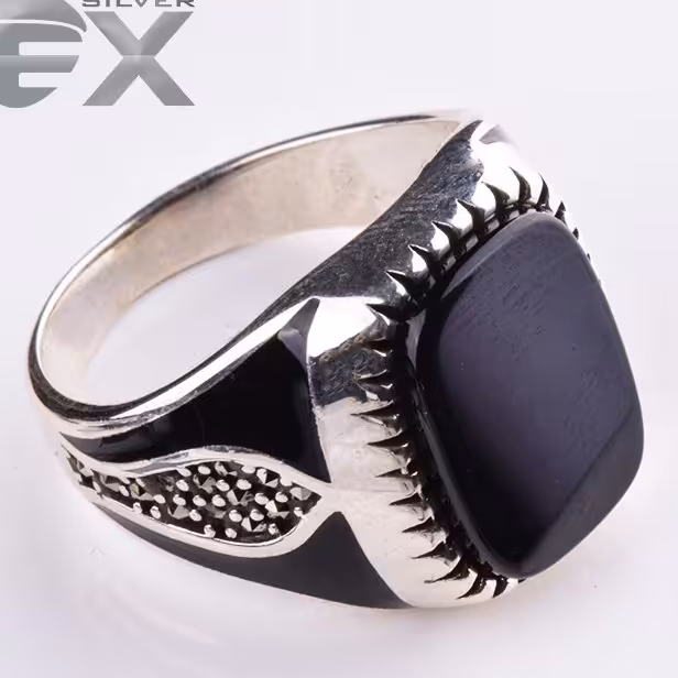 انگشتر زیبای مردانه نقره اصل 925 آبکاری طلا و رنگ ثابت