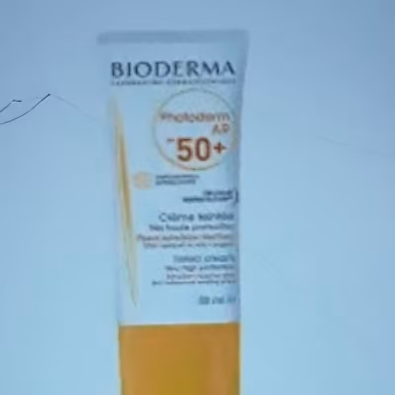 ضد آفتاب بیودرماspf50