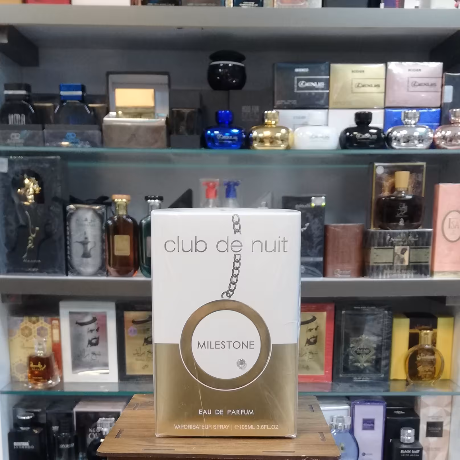 ARMAF - Club de Nuit Milestone
 عطر ادکلن آرماف کلاب د نویت میلستون
زنانه