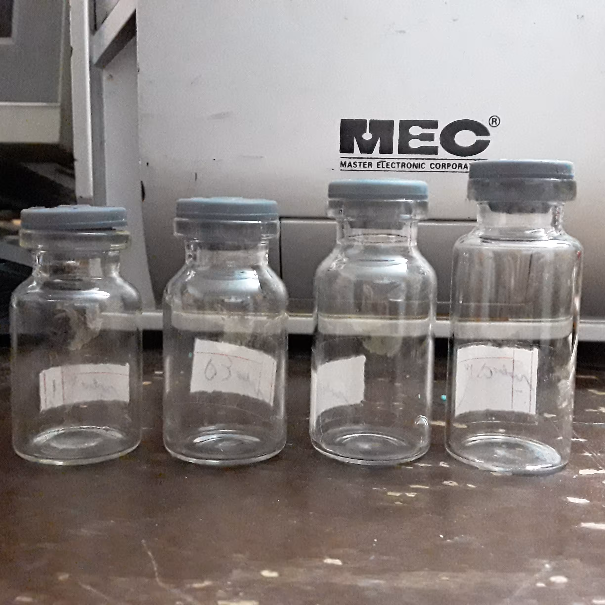 شیشه کوچک تزئینی