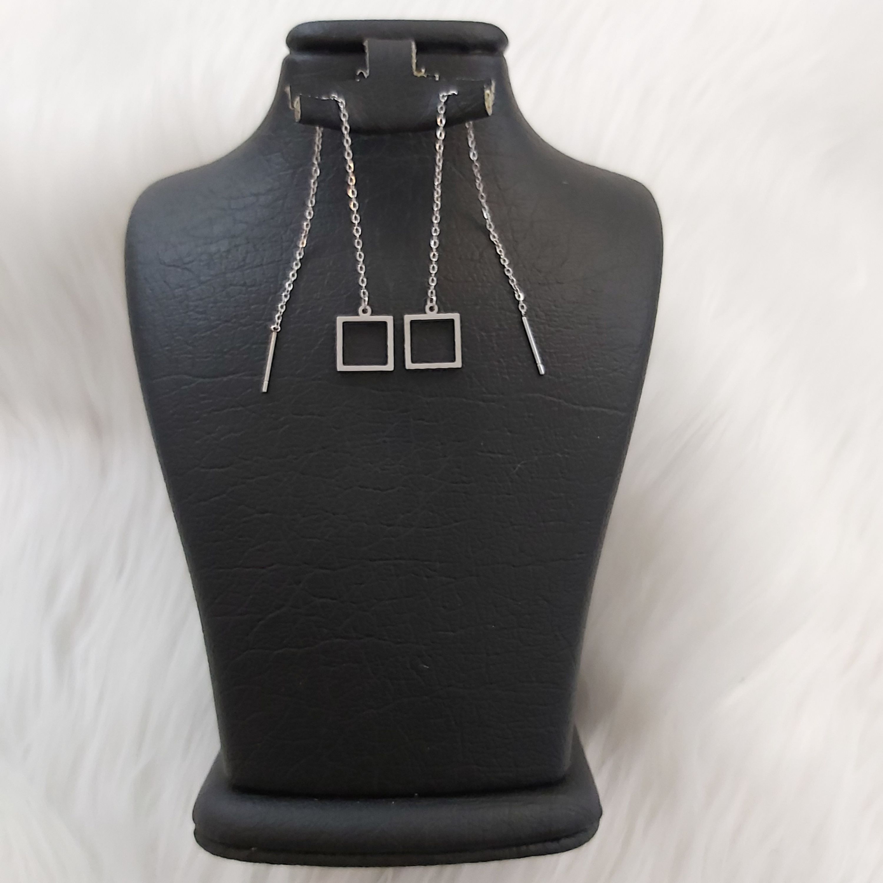 گوشواره استیل مدل بخیه طرح مربع کد shape118
