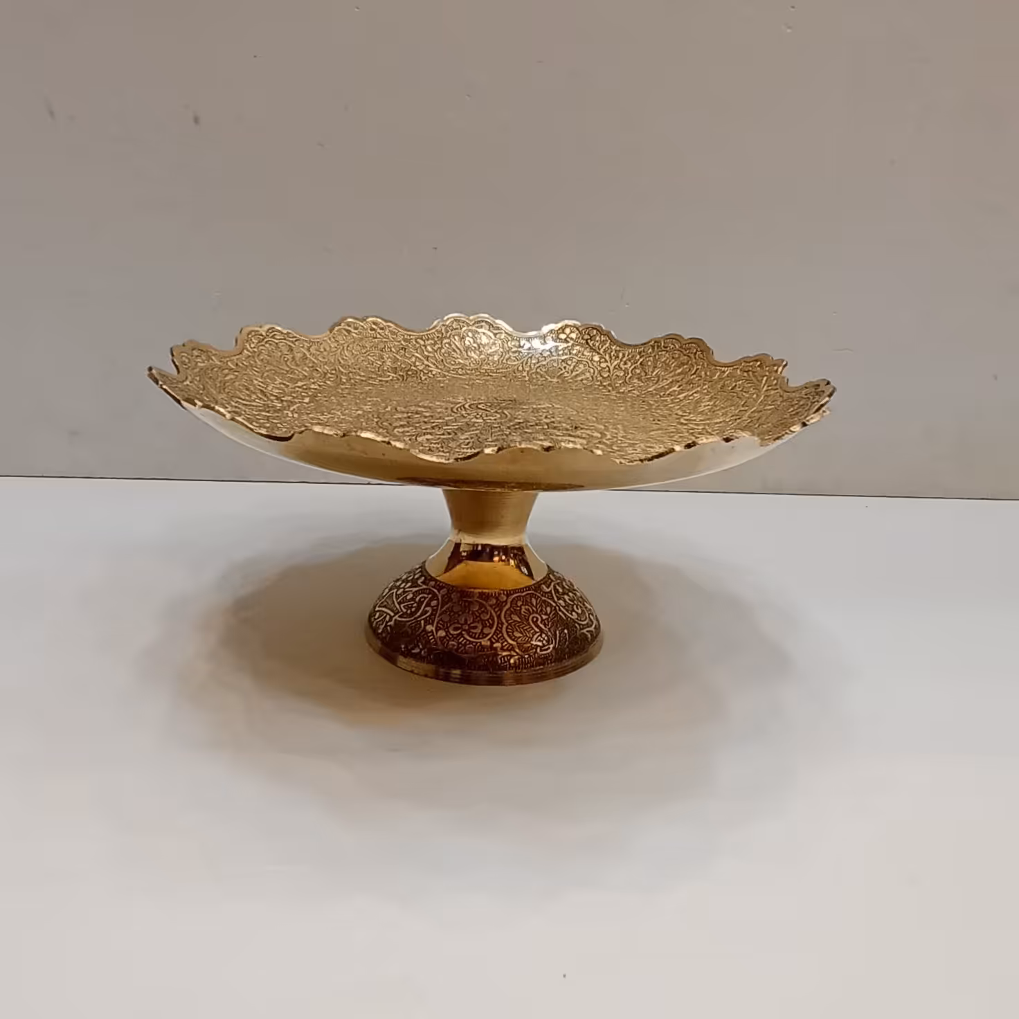 شیرینی خوری برنجی 