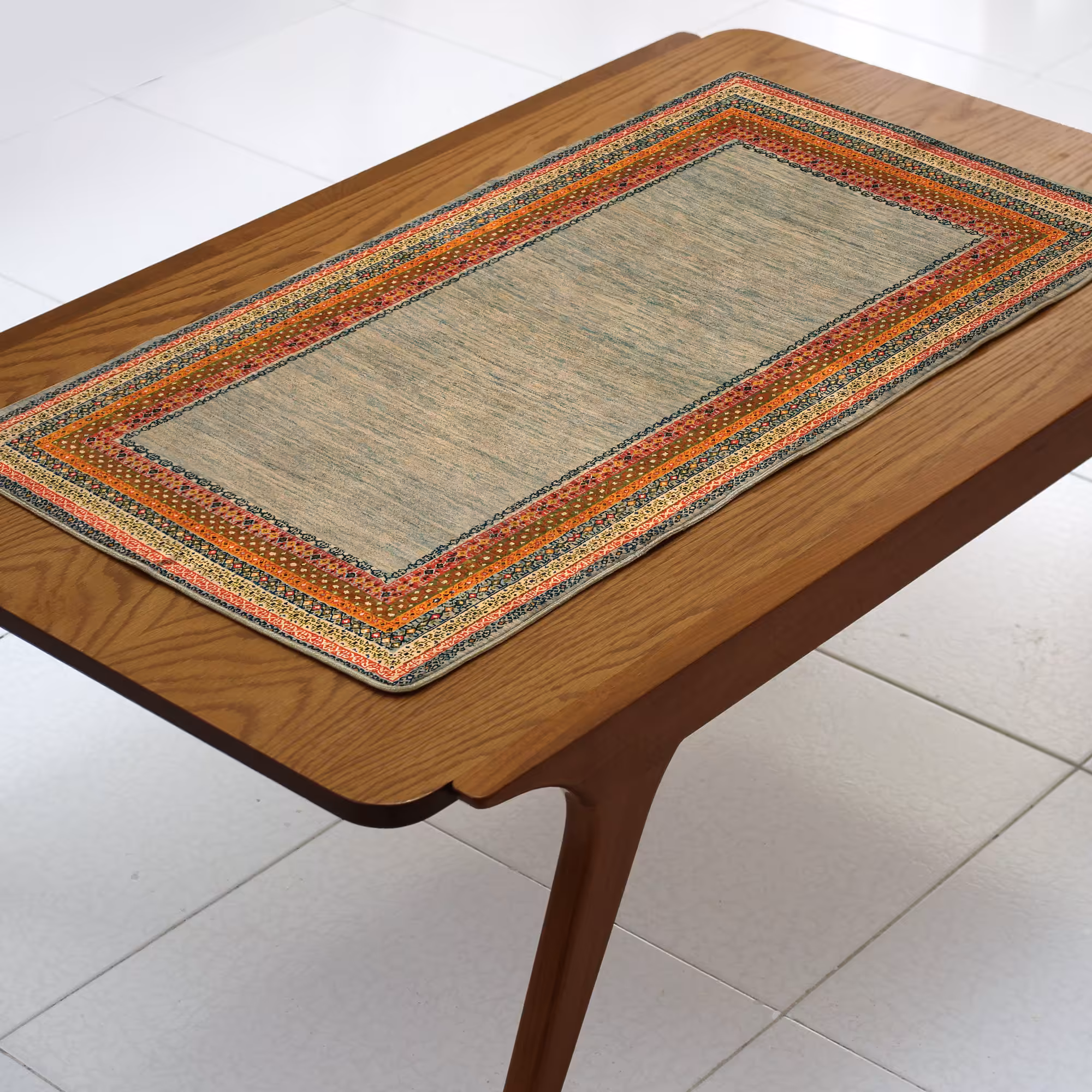 رانر مخمل طرح گلیم ساده بدون نوار مغزی آستردوزی شده سایز 35در 90