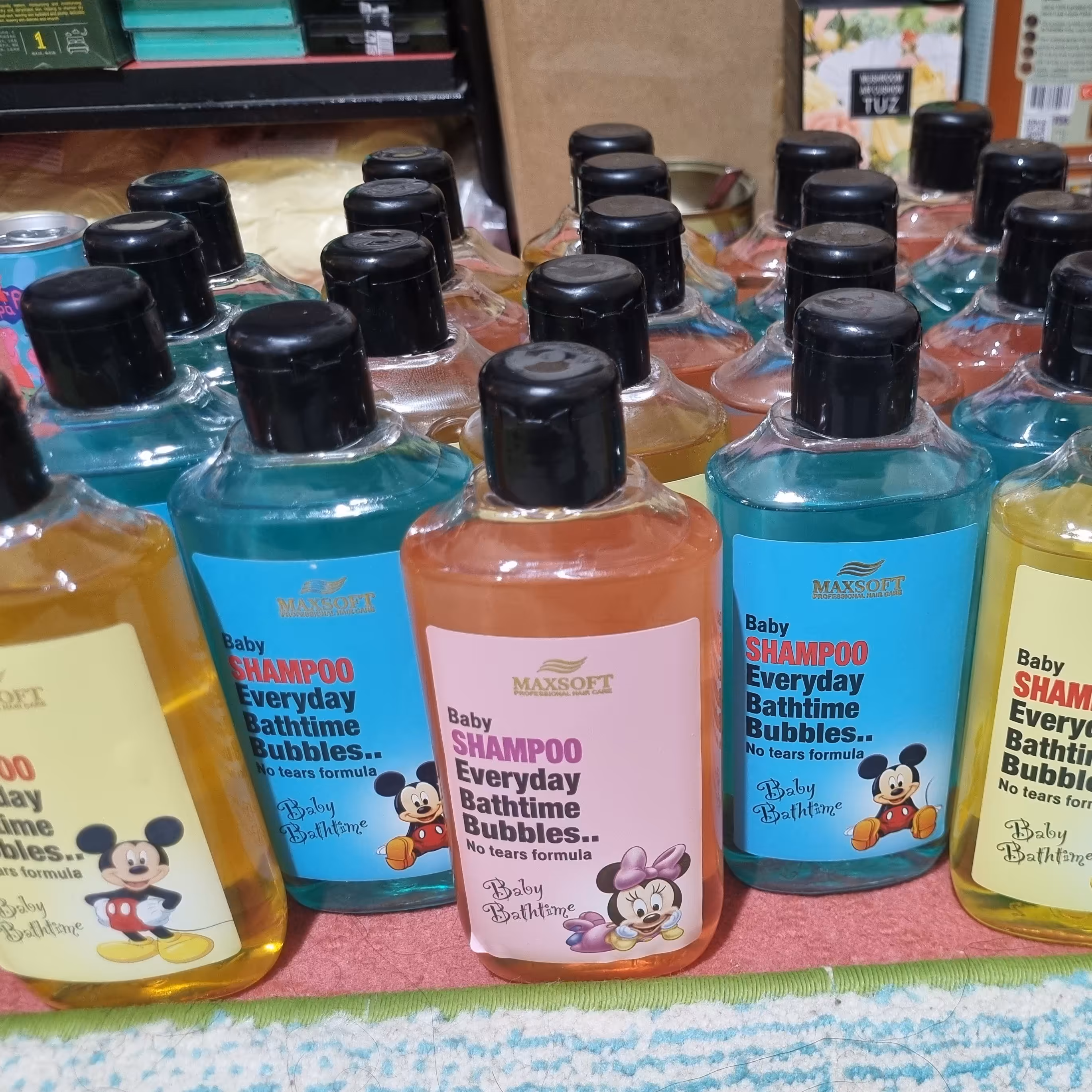 12عدد شامپو بچه