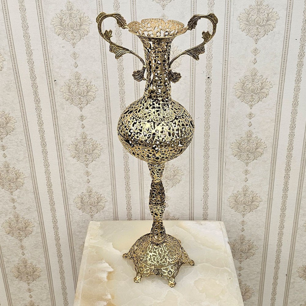 گلدان کنار سالنی برنزی مدل توری پایه لوله ای کد 1707 ( گلدان کنارسالنی برنجی )