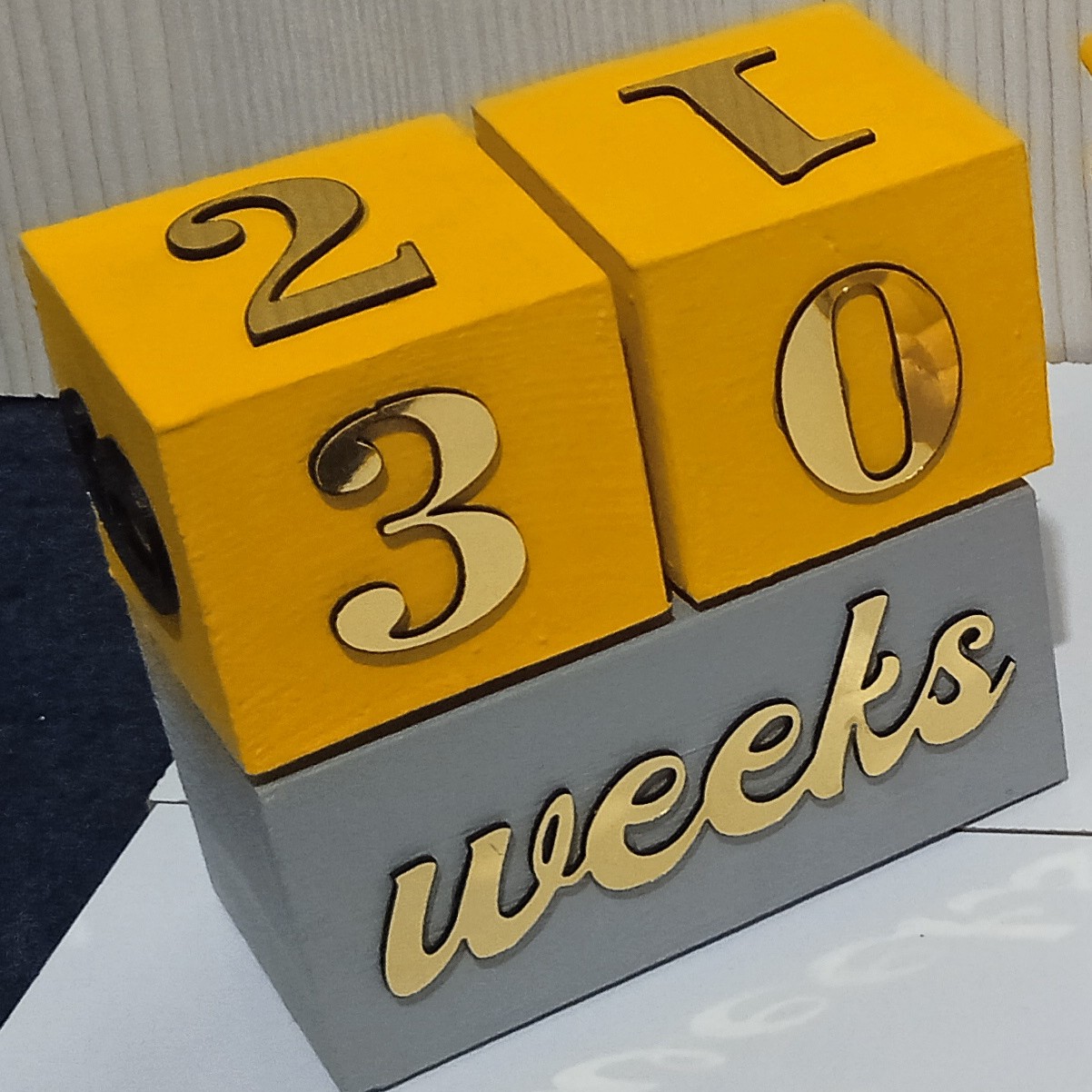 گاهشمار چوبی با حروف و عدد پلکسی و چوبی