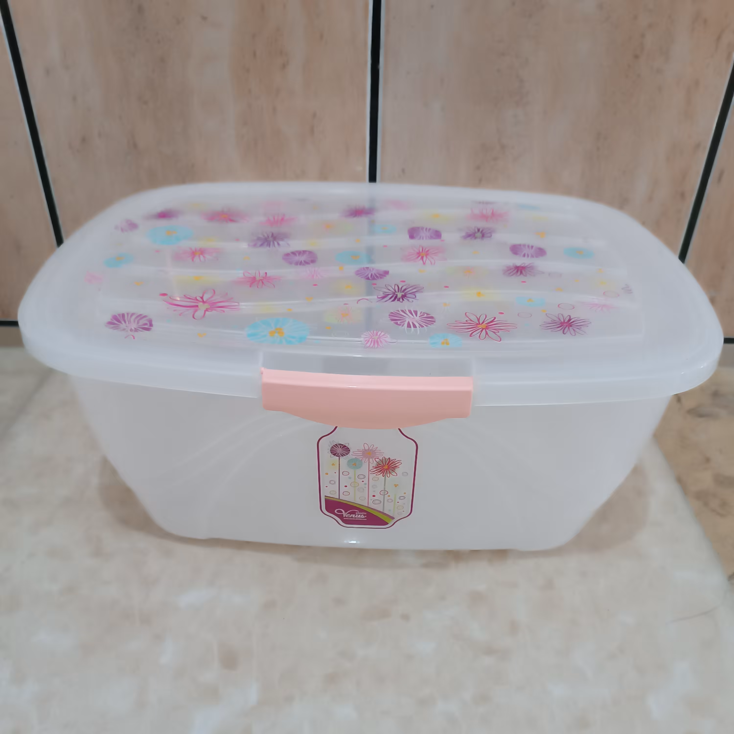 جا نانی شفاف بزرگ ، طرحدار، طول45 عرض34 ارتفاع19