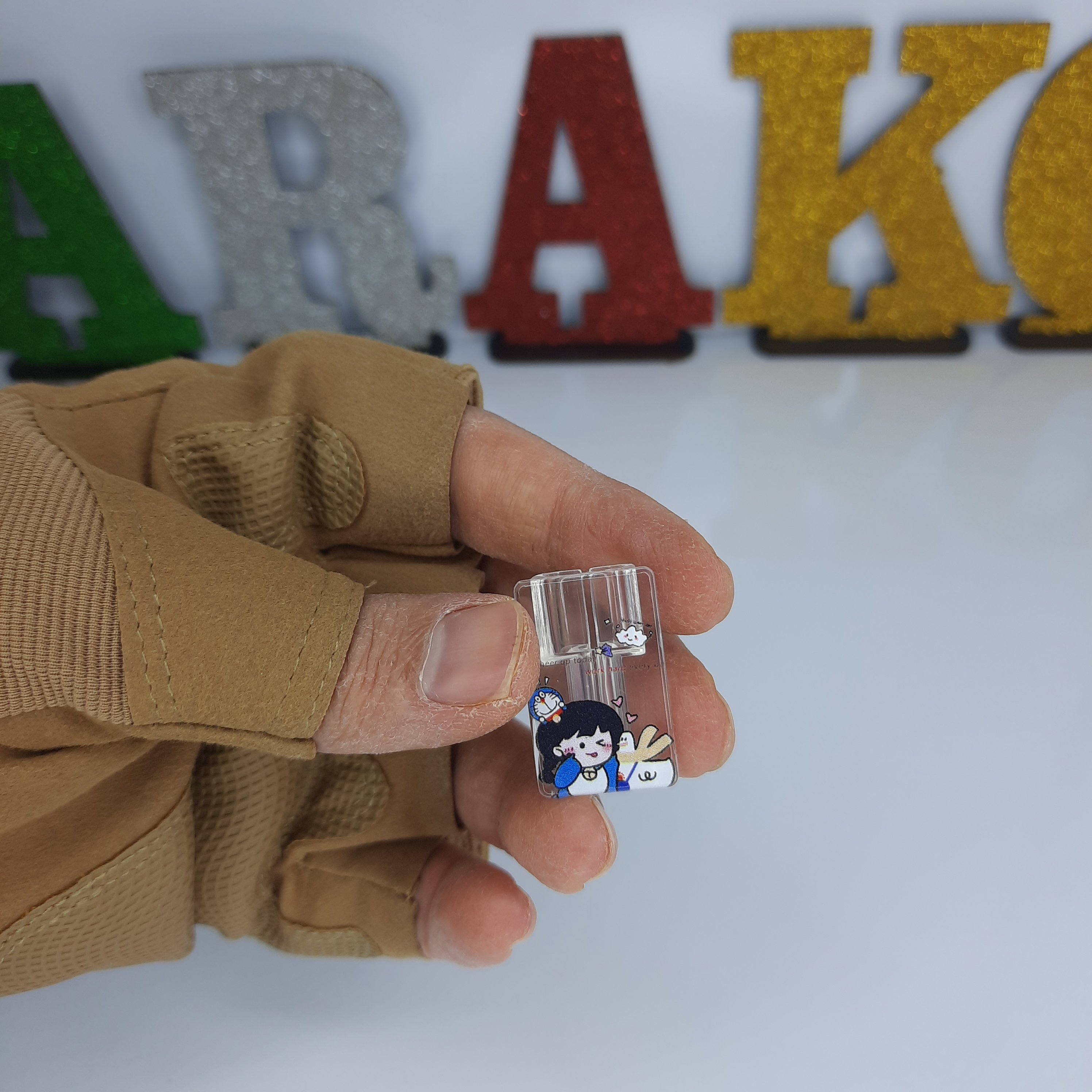 محافظ کابل شارژ فانتزی کریستالی با نقش دختر و گربه