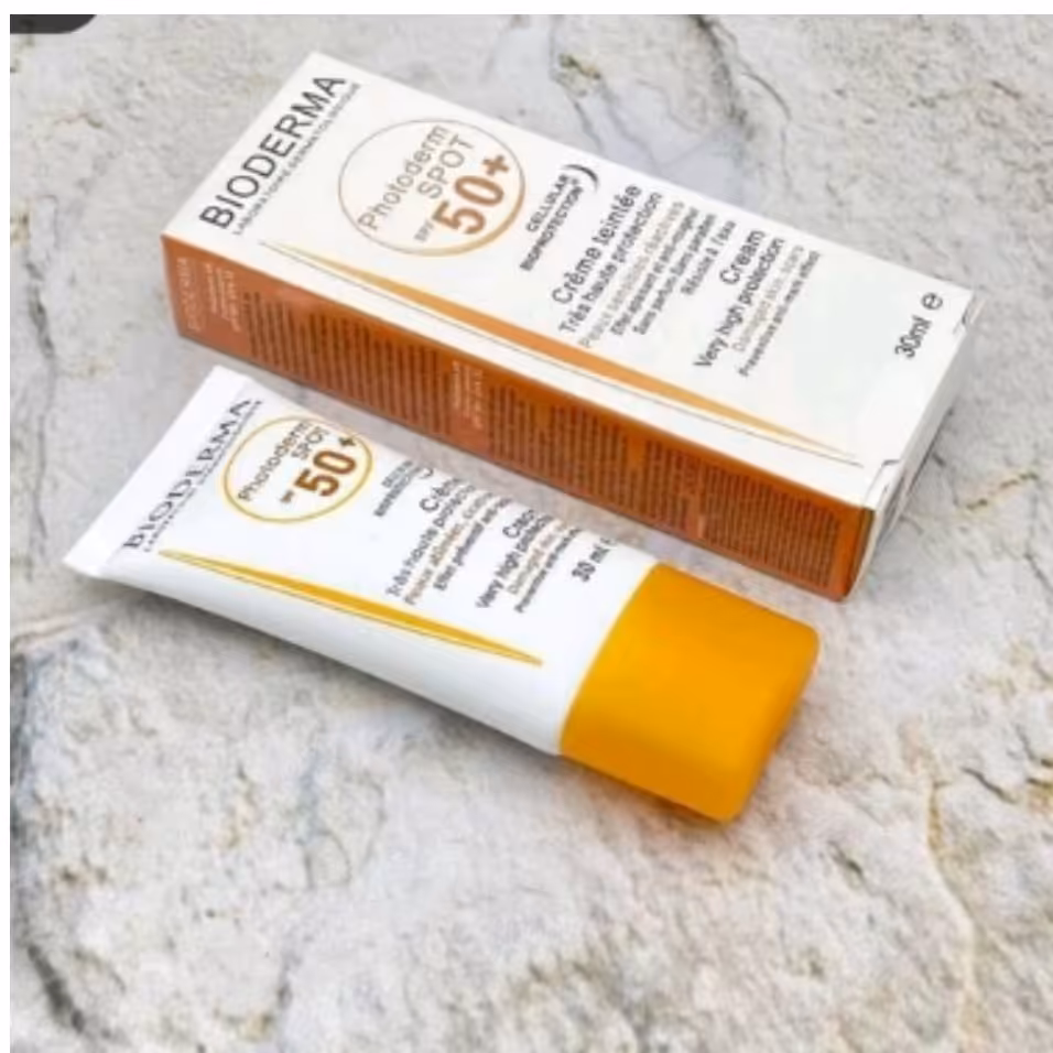 ضد آفتاب بیودرما  بی رنگ