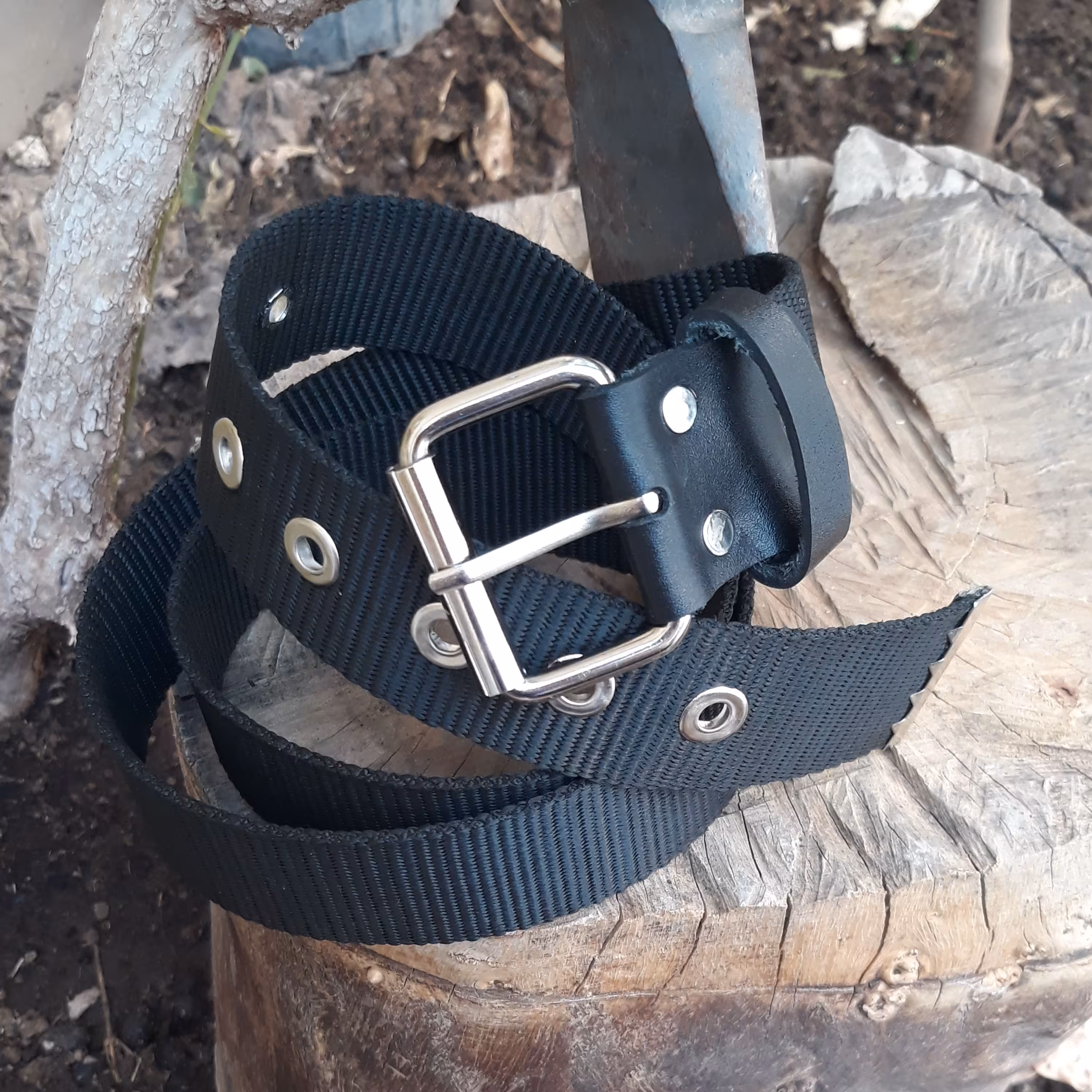 کمربند برزنت و چرم طبیعی مناسب کوهنوردی - طبیعت گردی و محل کار - مشکی