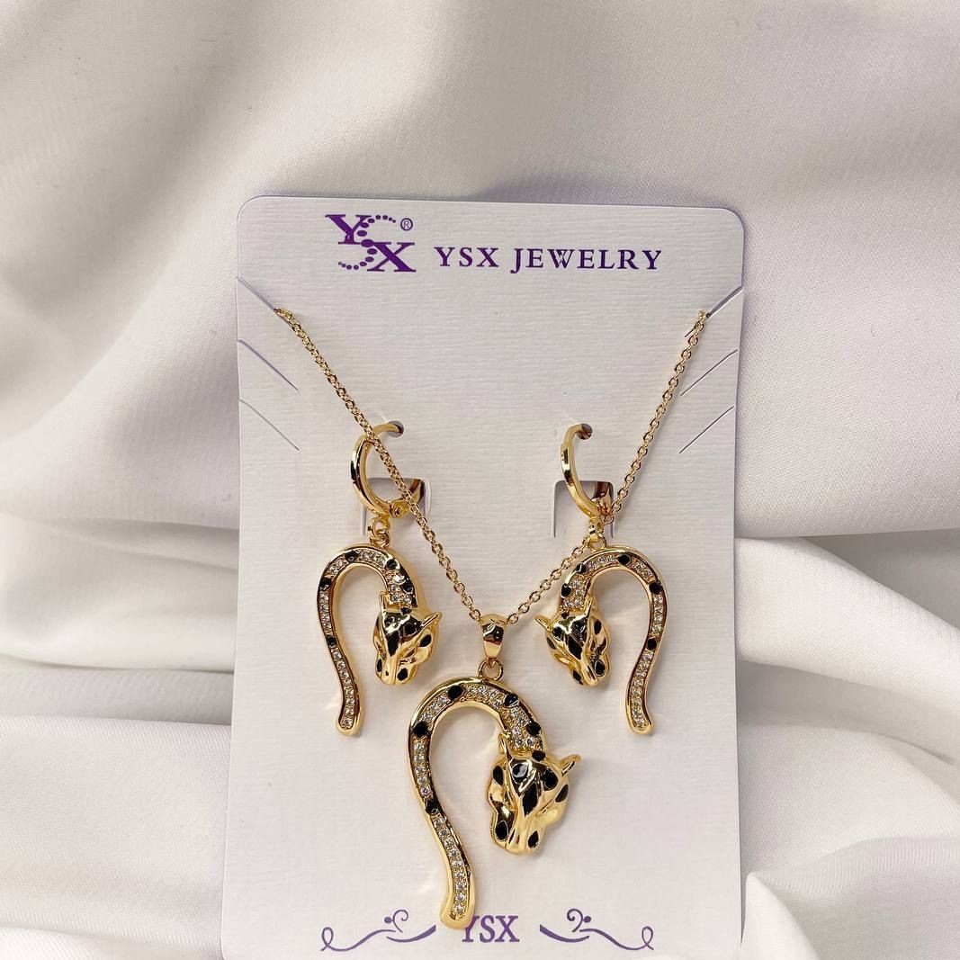 نیم ست نگیندار  جذاب ببر.کد 175190260.جنس Ysx.رنگ ثابت 