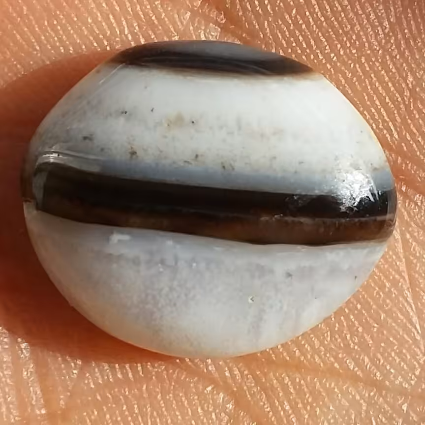 نگین عقیق سلیمانی محشر اصل طبیعی بسیار زیبا و خوش رنگ خاص دیدنی
شاهکار خلقت
