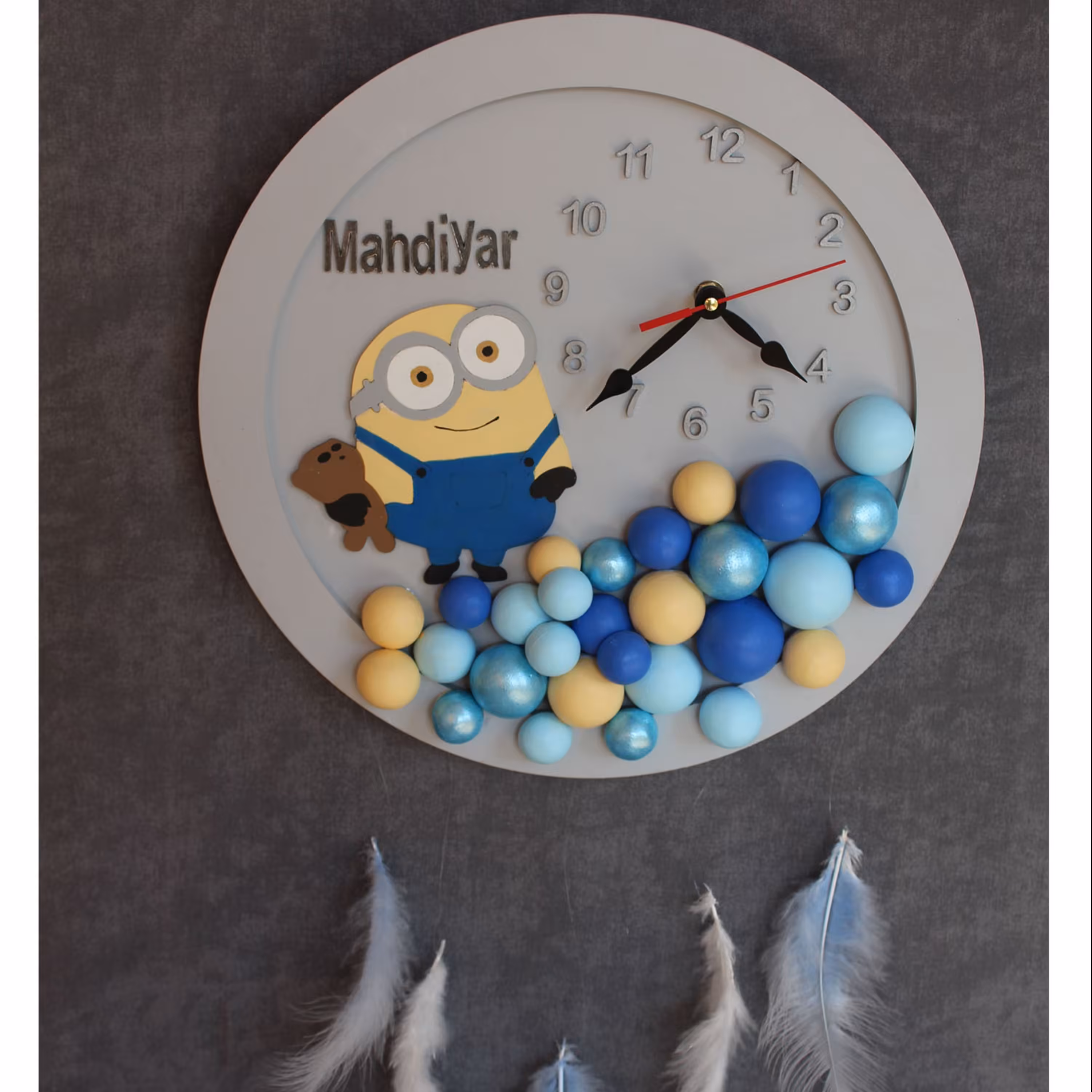 تابلو ساعت دار طرح مینیون