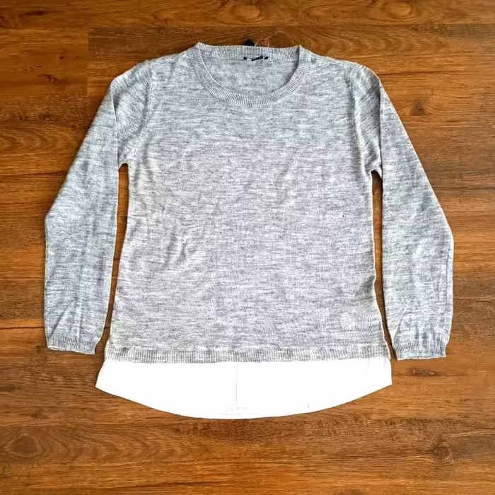 بلوز بافت طرح دو تیکه طوسی سایز 40-42، و سایز 44-46 برند اسمارا 