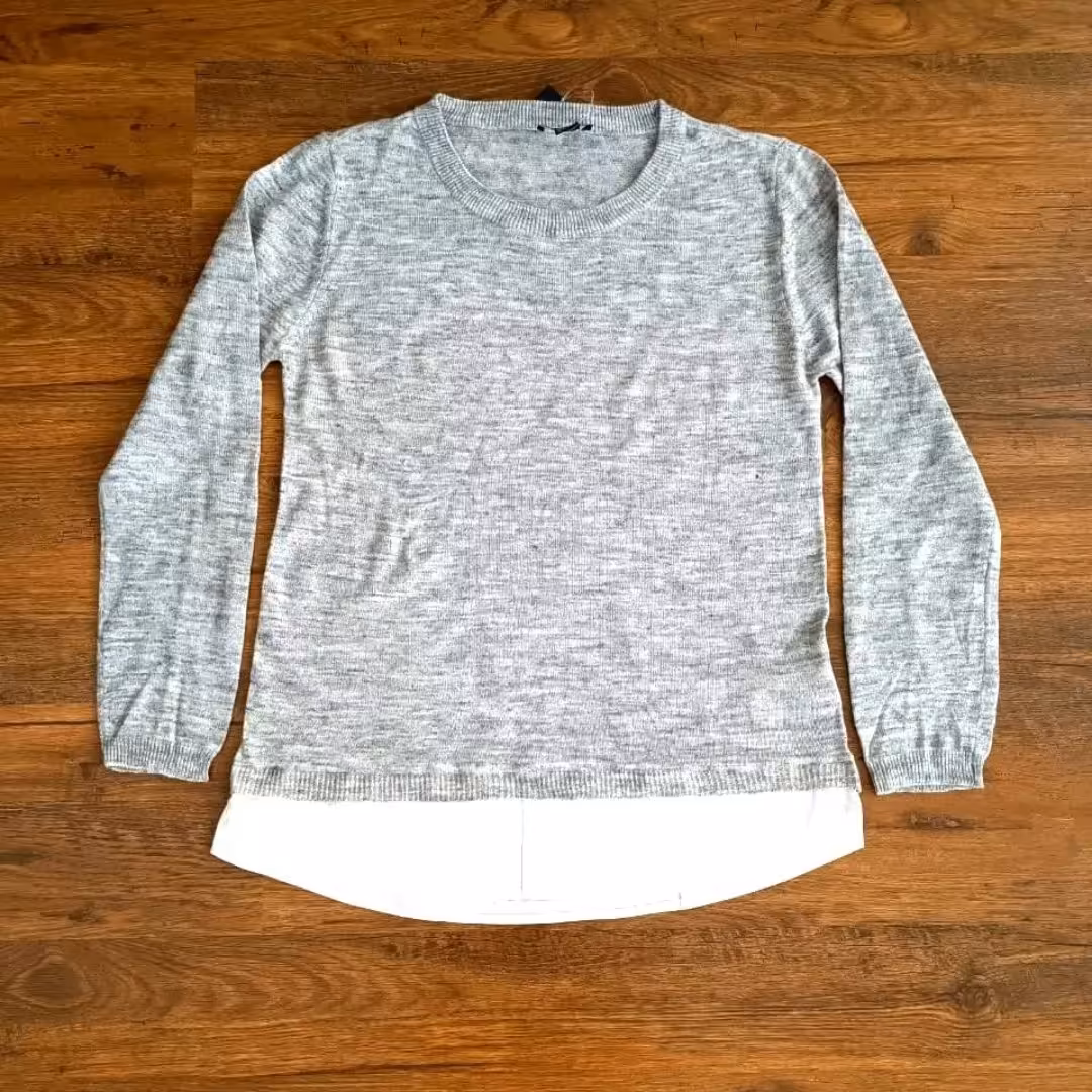 بلوز بافت طرح دو تیکه طوسی سایز 40-42، و سایز 44-46 برند اسمارا 